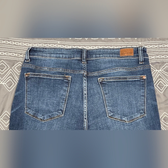 Judy Blue Midrise Skinny Jeans Size 13 - Picture 4 of 7